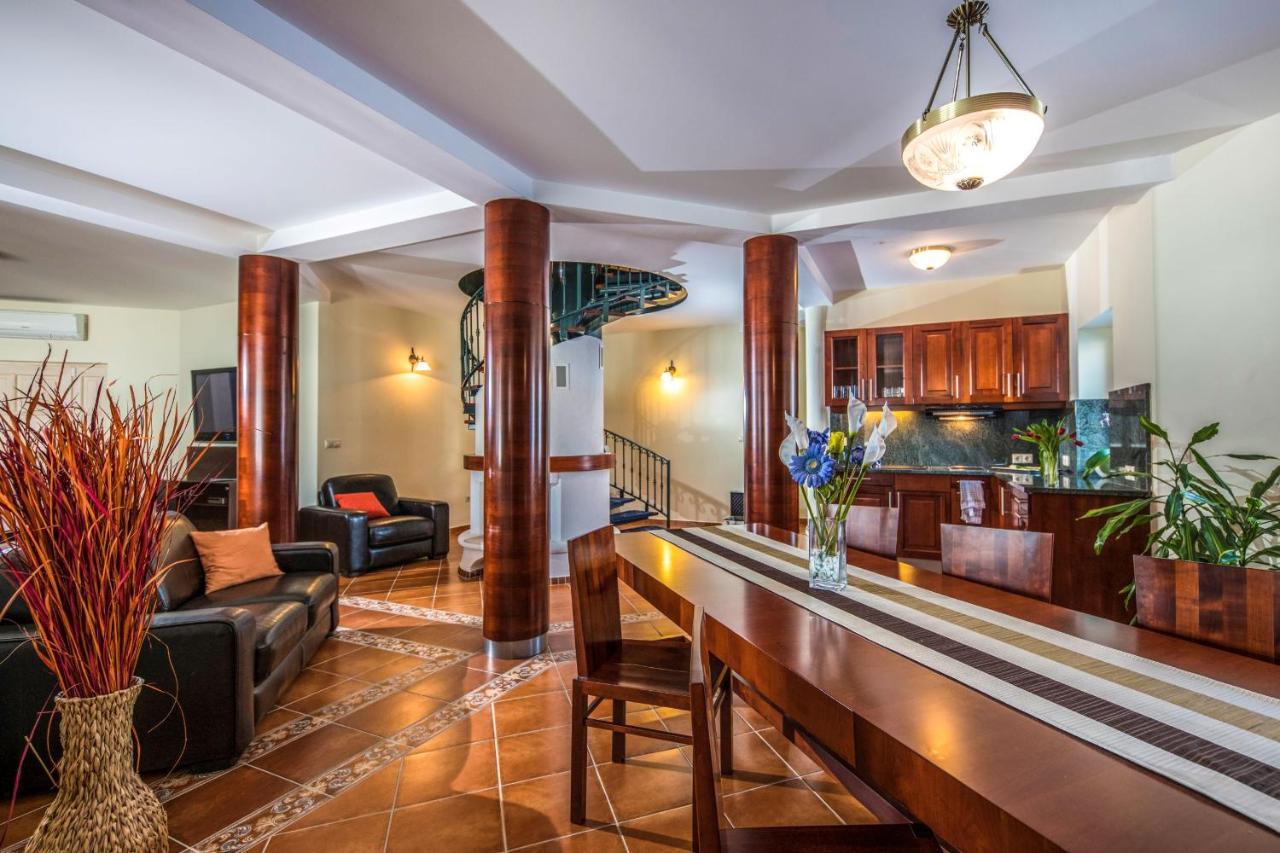 Hotel Forest Hills Zirc Exterior foto